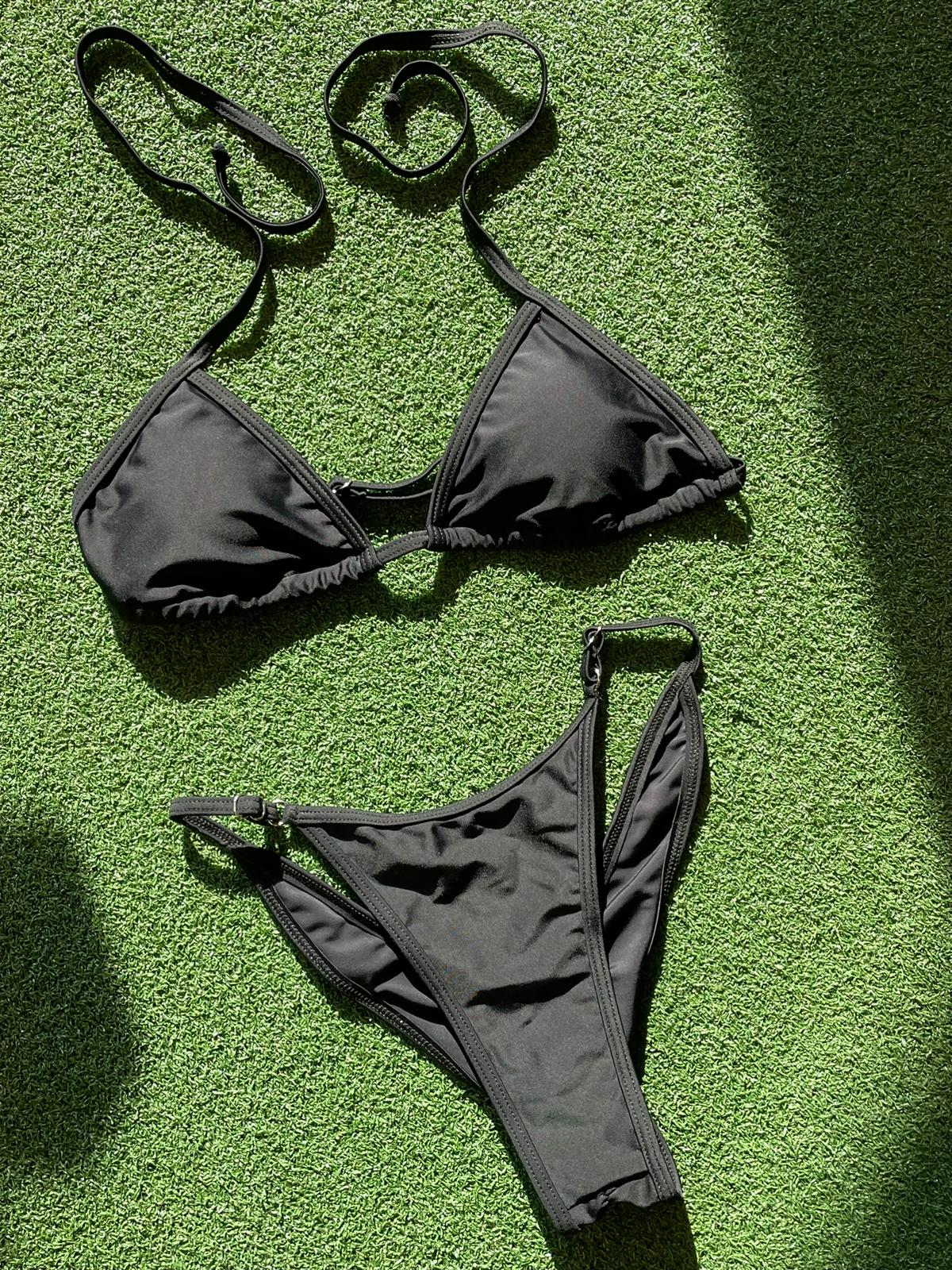 Posing Suit